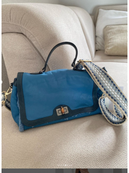 Bolso Azul con borreguito