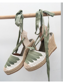 Sandalias BLANCA con cuña y...