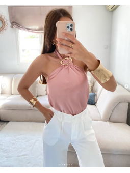 Blusa de raso cuello halter...