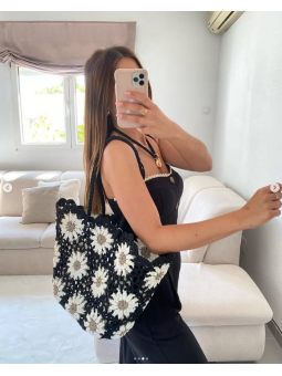 Bolso capazo macrame negro...