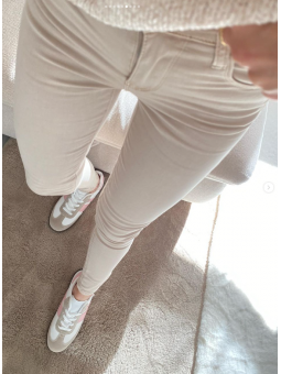 Pantalón Tejano BEIGE...